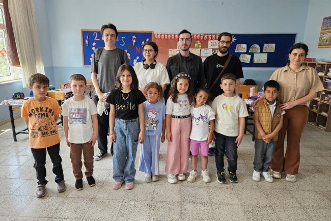 BTÜ Öğrencilerinden Seçköy İlköğretim Okulu’na Kodlama Ziyareti