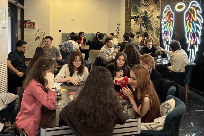 Tea Talks 5 : Kutu Oyunları ve Vampir Köylü Akşamı