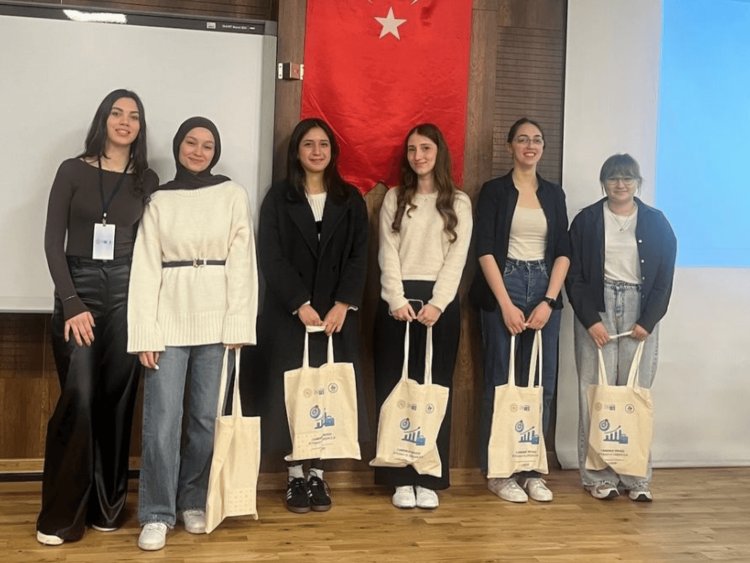 Career Up Zirvesi : İstihdam ve Girişimcilik